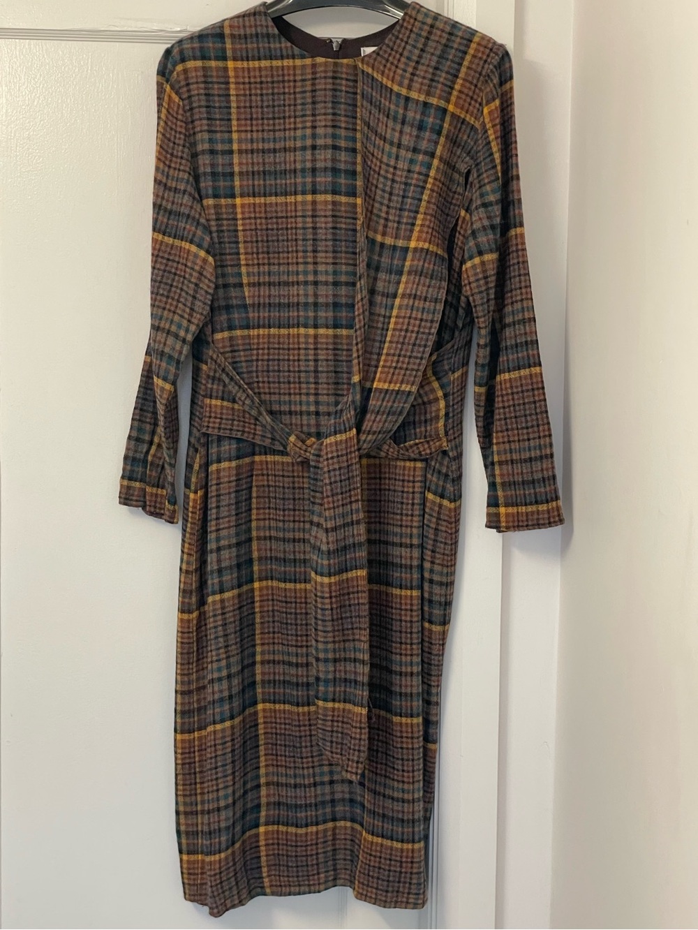 Mango Plaid Long-Sleeve Tie-Waist Dress in Brown and Mustard
